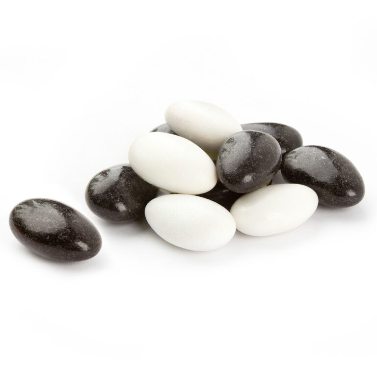 Black-White-Tuxedo-Jordan-Almonds1